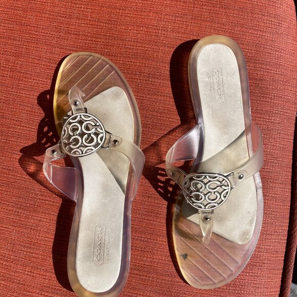 COACH size 9 clear jelly sandal - Picture 3 of 6